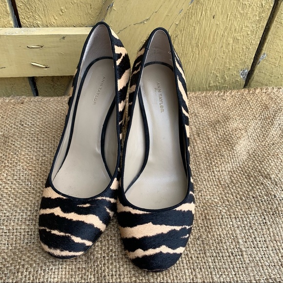 Ann Taylor Zebra Animal Print Calf Hair Heels - Picture 2 of 6
